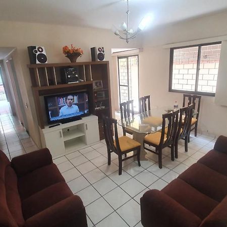 Aconchegante 2 Quartos Com Wifi + 1 Quarto Menor Apartment Guarapari Luaran gambar