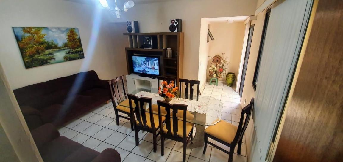 Aconchegante 2 Quartos Com Wifi + 1 Quarto Menor Apartment Guarapari Luaran gambar