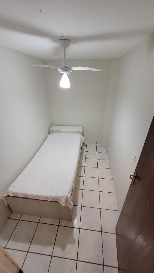 Aconchegante 2 Quartos Com Wifi + 1 Quarto Menor Apartment Guarapari Luaran gambar